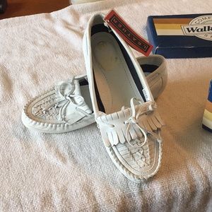Walkables White leather moccasins
